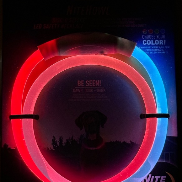 Nite Ize NiteHowl Rechargeable LED Safety Necklace Night - Picture 9 of 10